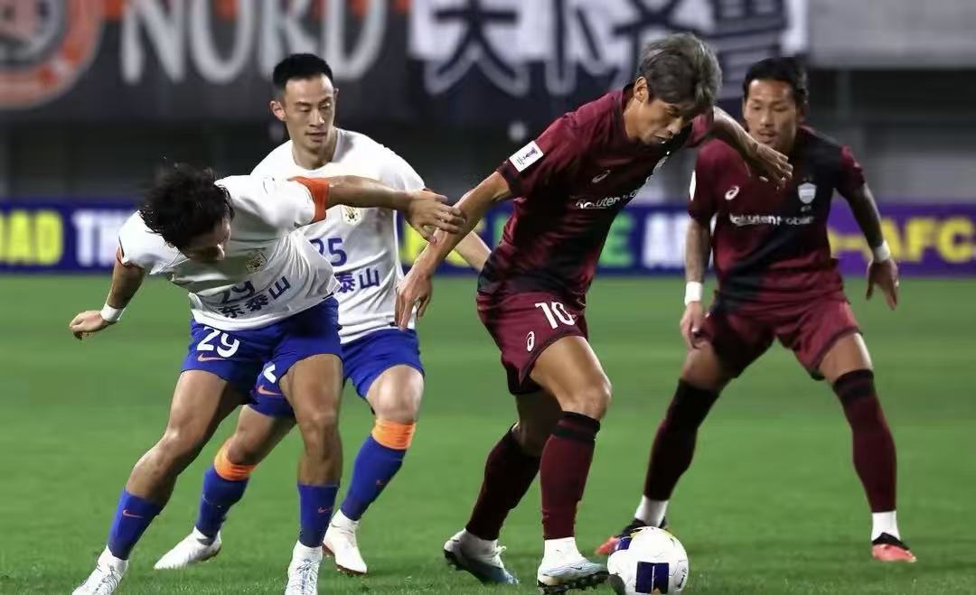 亚欧系列赛事中后卫因红牌停赛挑战客场