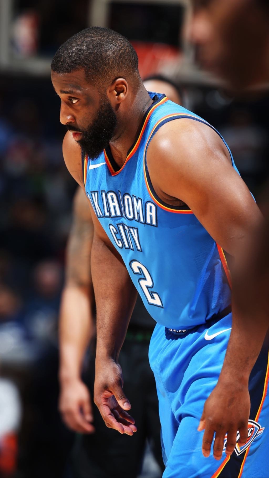 拉维尔在比赛中击败对手，实现比赛突破的简单介绍