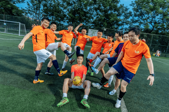 包含竞猜热点惊险逆转取胜,粉丝狂欢不已的词条 包含竞猜热点惊险逆转取胜,粉丝狂欢不已的词条