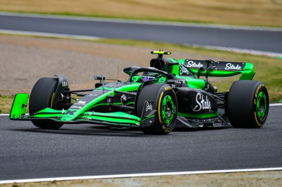 红牛车队横扫哈斯车队，周冠宇扛起全队