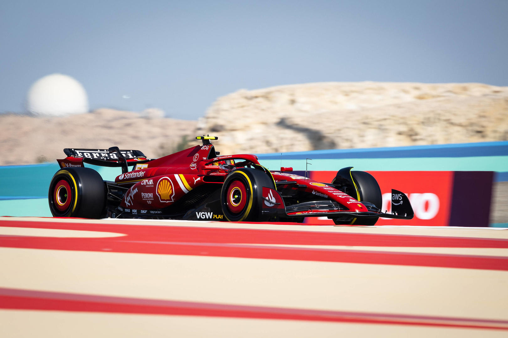 红牛车队横扫哈斯车队，周冠宇扛起全队