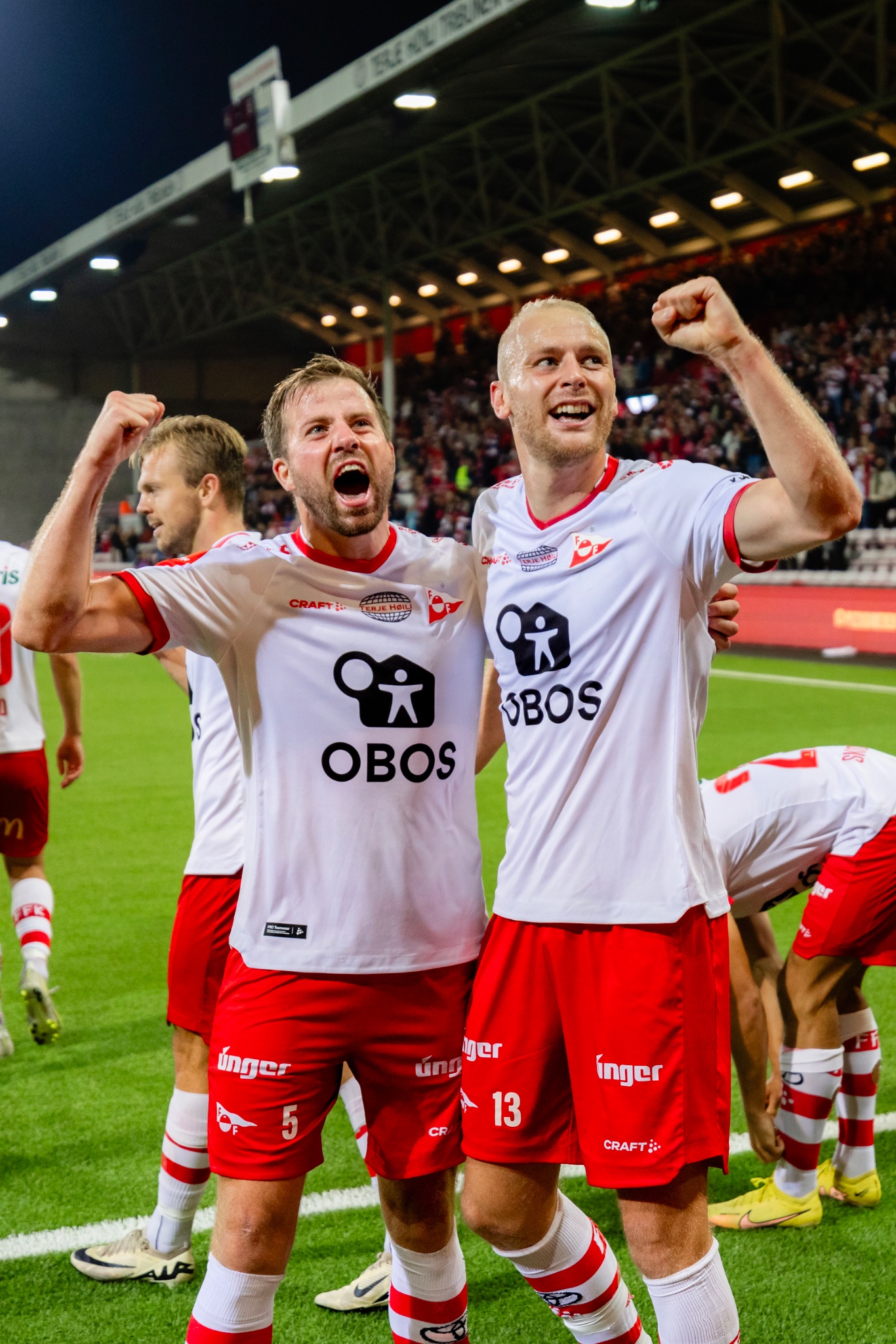 肯特郡晶宫队在欧国联比赛中展现出色战术