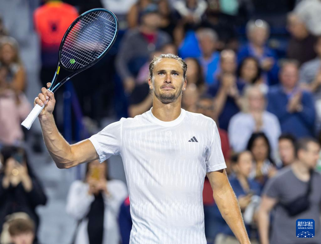 ATP总决赛翻盘联合杯，兹维列夫刷新纪录