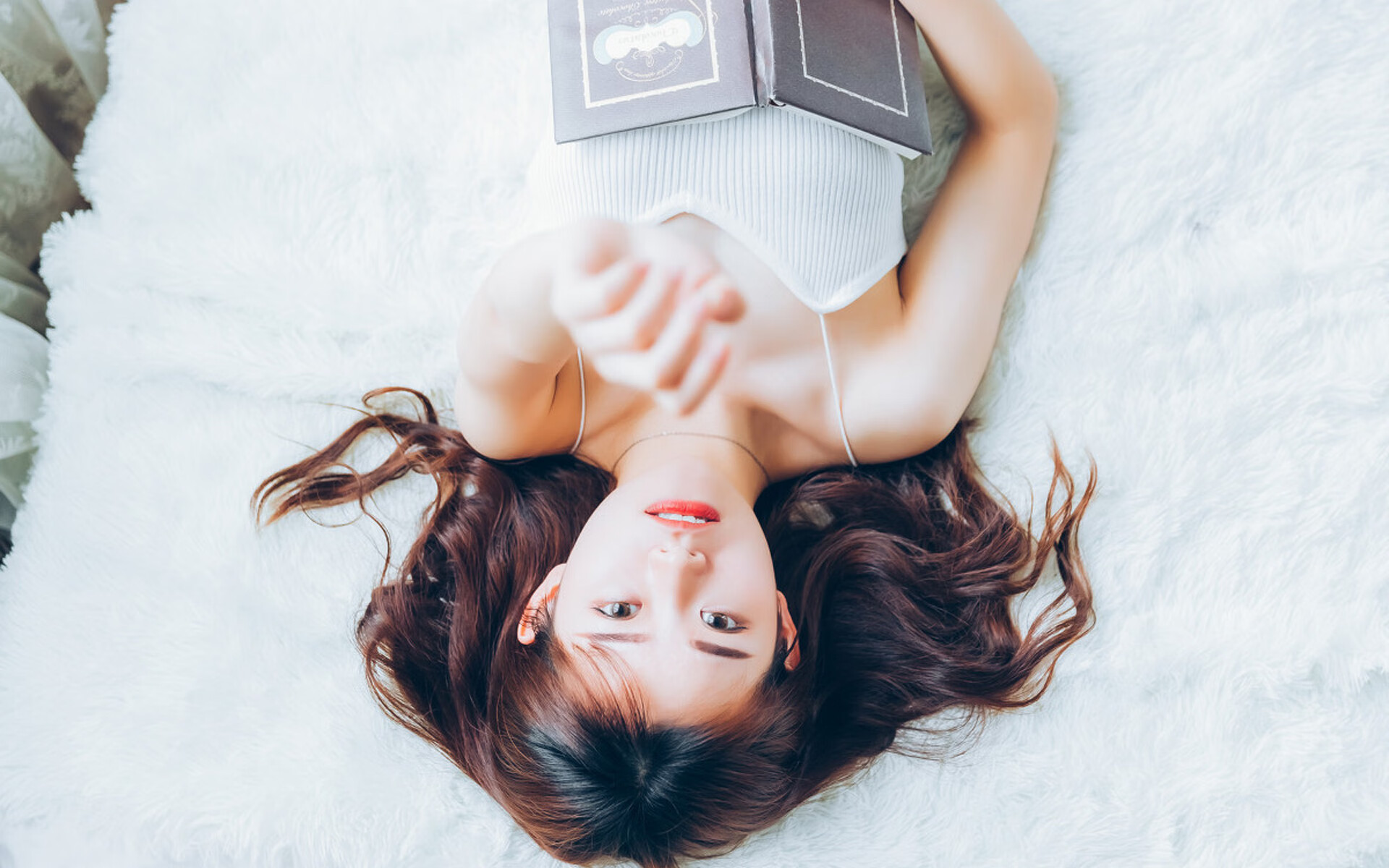 当东决的硝烟飘进欧冠,那不勒斯的生死战如何撕碎勒沃库森