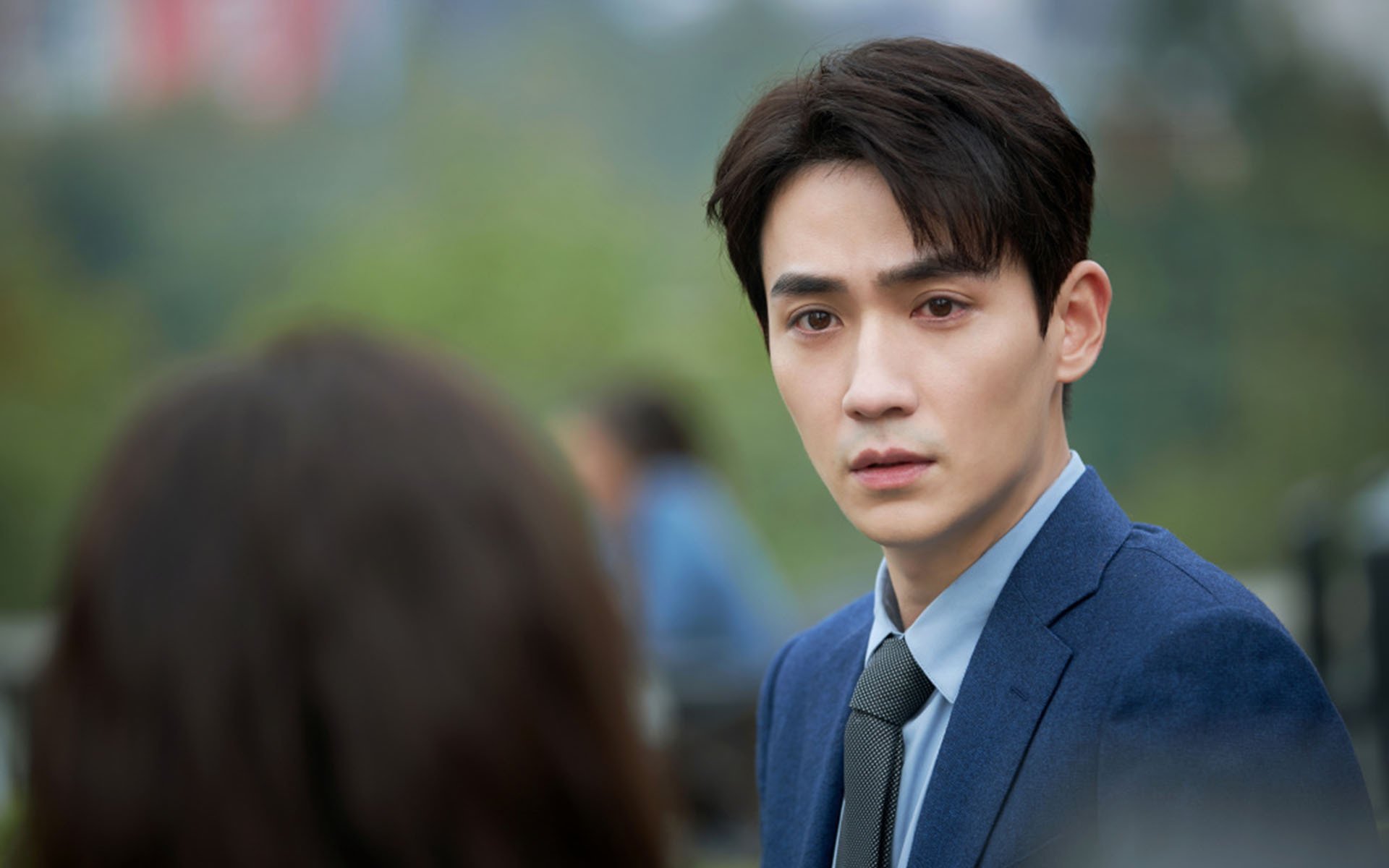 里昂险胜苏格兰,布鲁诺一传两射独挽狂澜