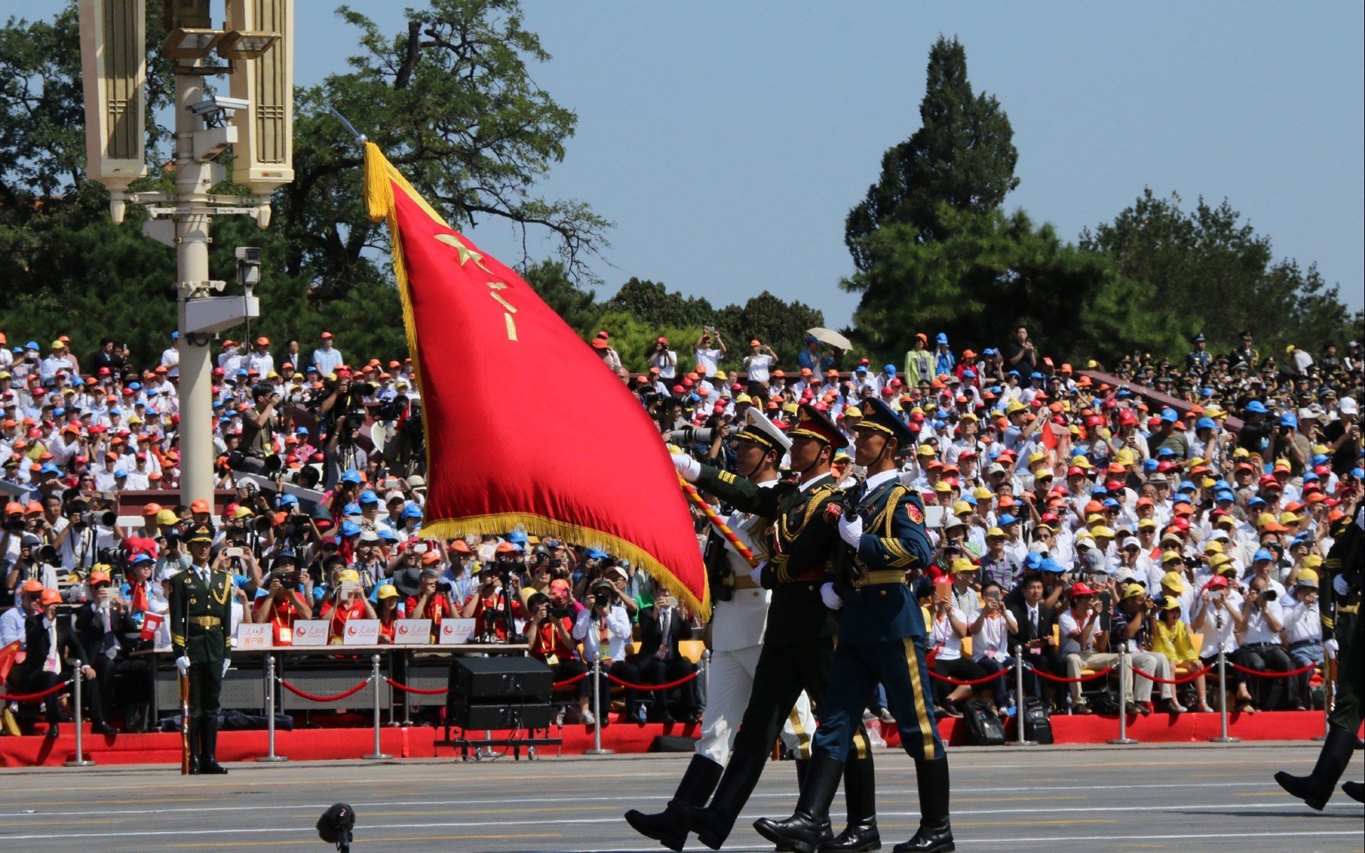 深圳旋风席卷芝加哥,拉文50分封神一战,当团队洪流遭遇孤胆英雄